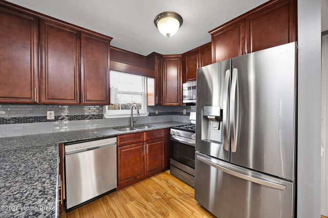 1117 Lobo Dr, Elizabethtown, KY 42701