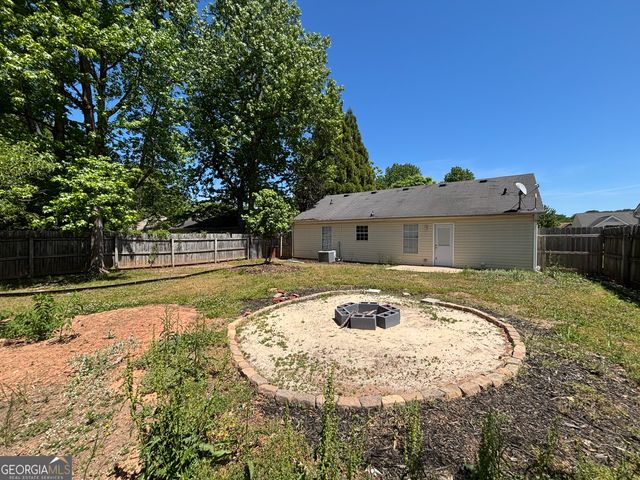 286 Courtyard Circle, Winder, GA 30680
