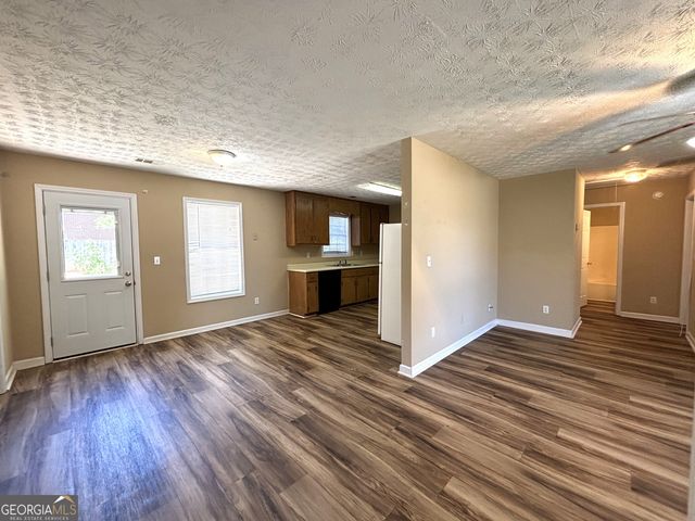 286 Courtyard Circle, Winder, GA 30680