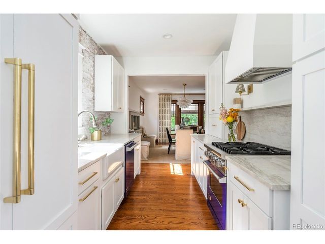 1580 Dahlia St, Denver, CO 80220