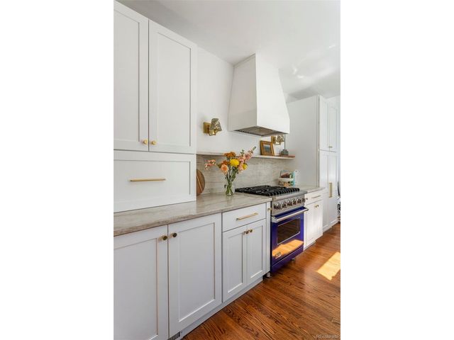 1580 Dahlia St, Denver, CO 80220