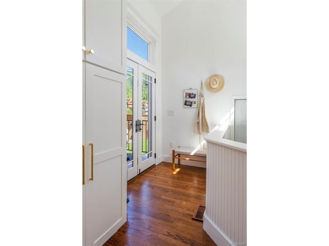 1580 Dahlia St, Denver, CO 80220