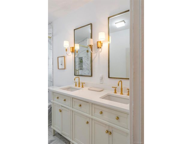 1580 Dahlia St, Denver, CO 80220