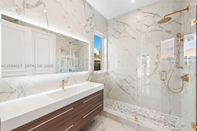 3442 NE 171st St, North Miami Beach, FL 33160