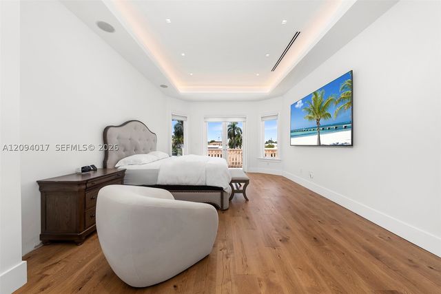 3442 NE 171st St, North Miami Beach, FL 33160