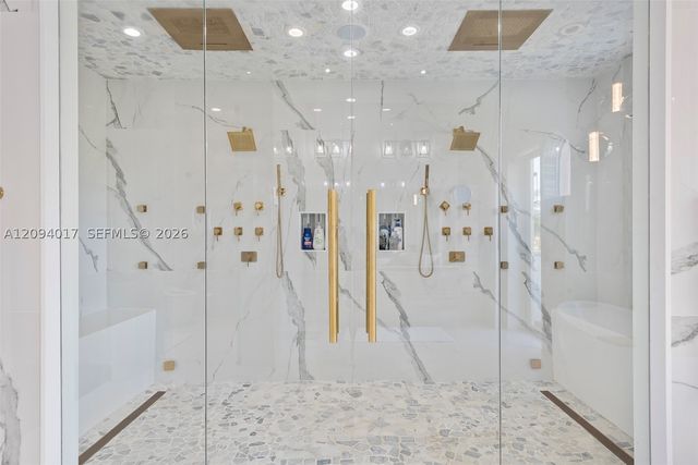 3442 NE 171st St, North Miami Beach, FL 33160