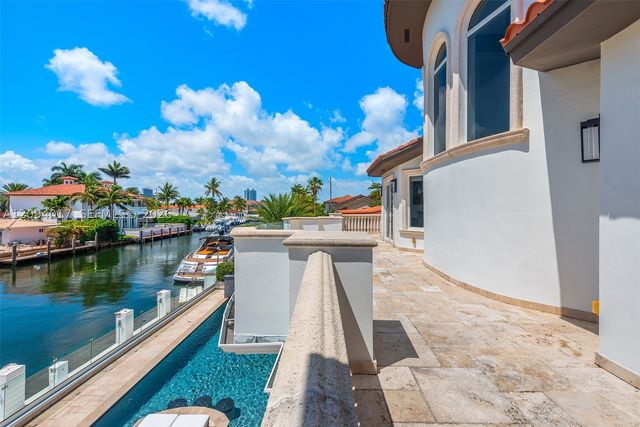 3442 NE 171st St, North Miami Beach, FL 33160