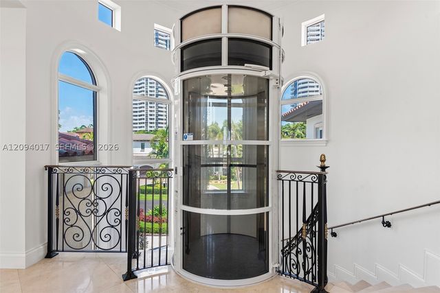 3442 NE 171st St, North Miami Beach, FL 33160