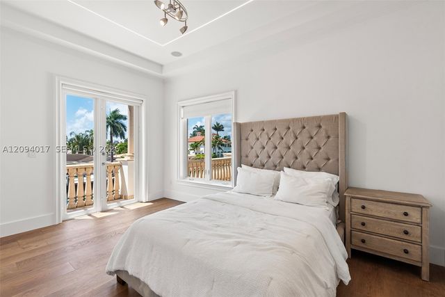 3442 NE 171st St, North Miami Beach, FL 33160