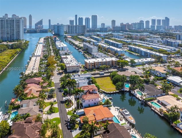 3442 NE 171st St, North Miami Beach, FL 33160