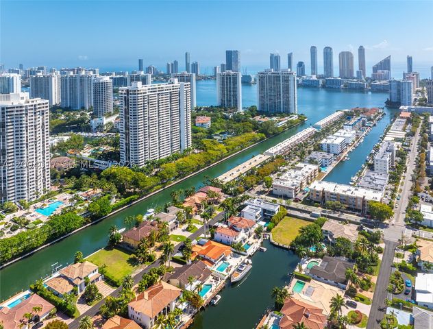 3442 NE 171st St, North Miami Beach, FL 33160