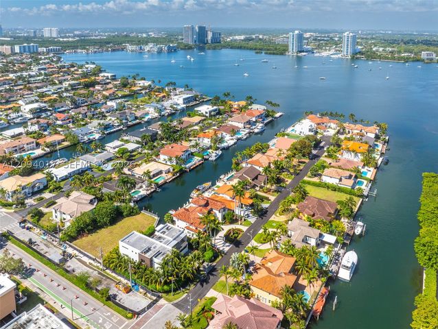 3442 NE 171st St, North Miami Beach, FL 33160