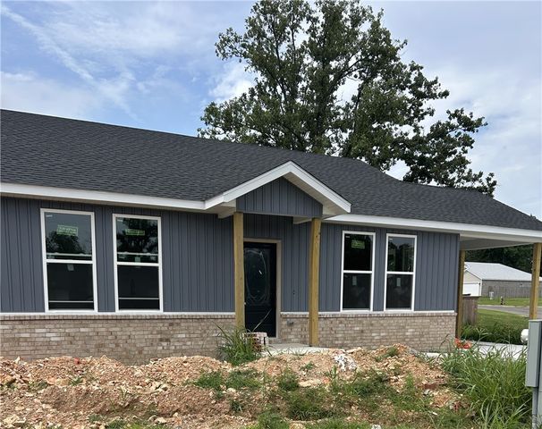 614 Meadow Lark Road, Watts, OK 74964