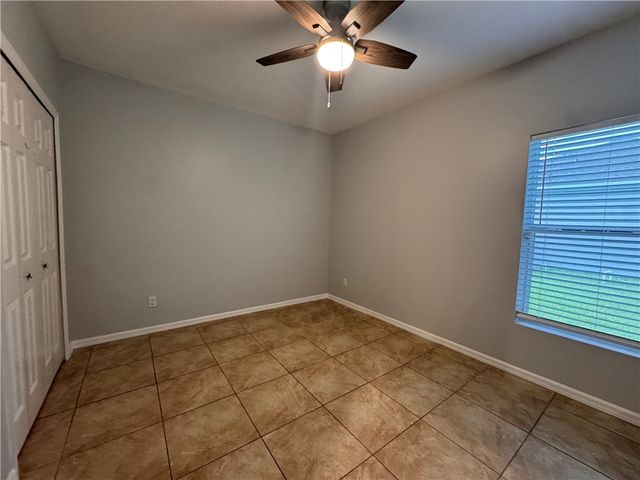5274 Oakland Lake Circle, Fort Pierce, FL 34951