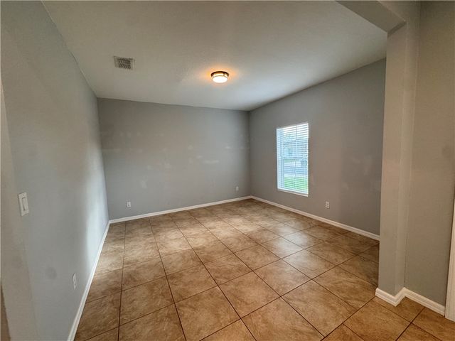 5274 Oakland Lake Circle, Fort Pierce, FL 34951