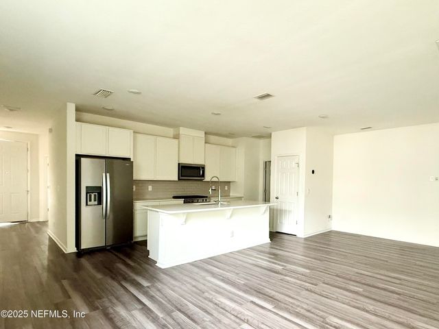 216 RAMBLING BROOK Trail, St. Johns, FL 32259