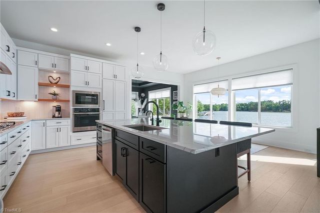 850 Mainsail Road, Salisbury, NC 28146