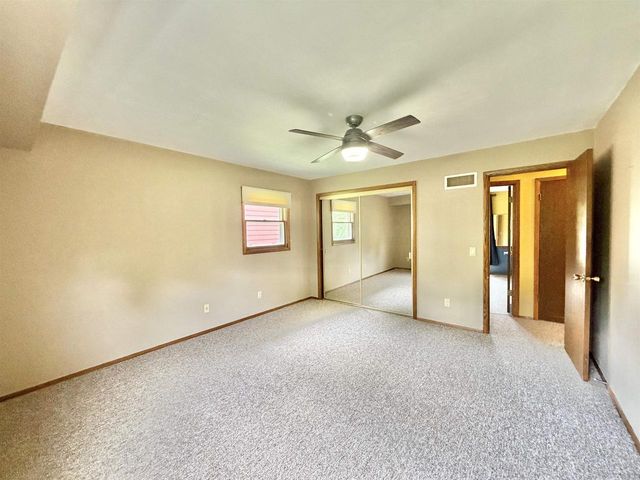 928 Columbia Drive, Janesville, WI 53546