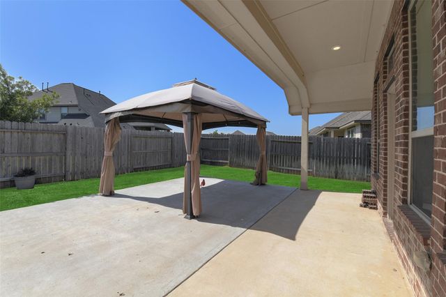 17515 Cypress Hilltop Way, Hockley, TX 77447