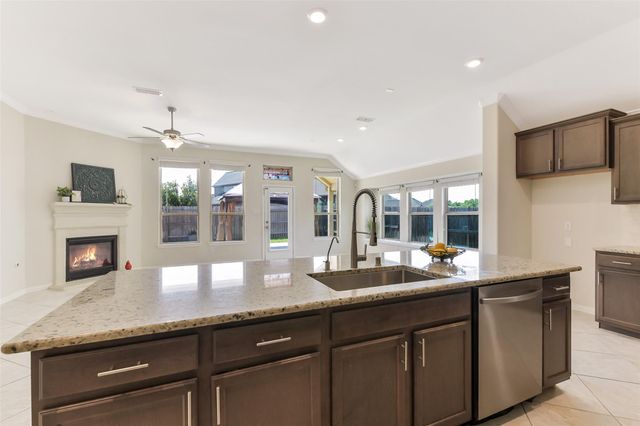 17515 Cypress Hilltop Way, Hockley, TX 77447