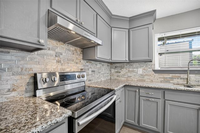 627 West Drive, Channelview, TX 77530