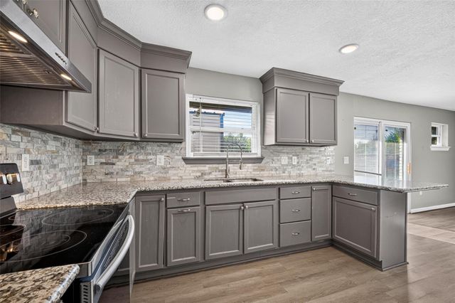 627 West Drive, Channelview, TX 77530