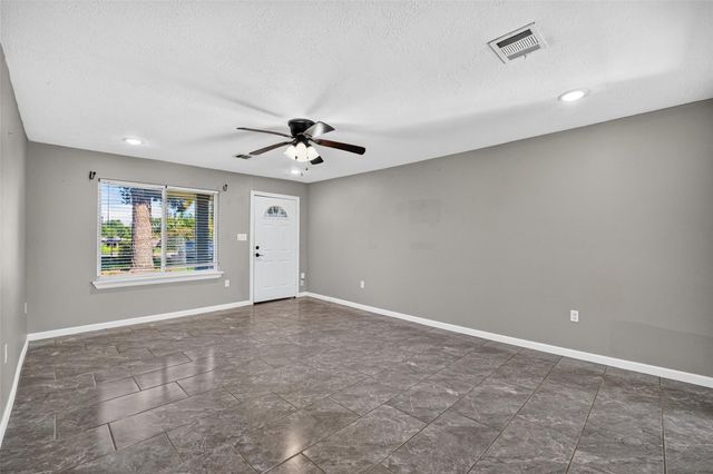 627 West Drive, Channelview, TX 77530