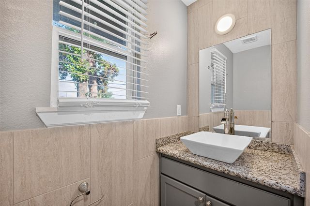 627 West Drive, Channelview, TX 77530