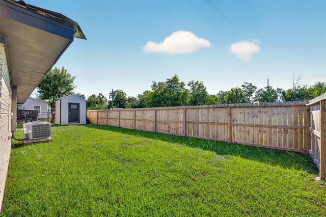 627 West Drive, Channelview, TX 77530