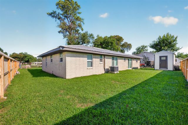 627 West Drive, Channelview, TX 77530
