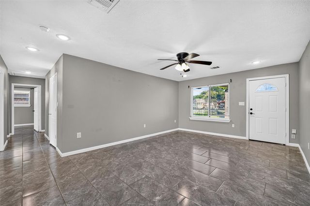 627 West Drive, Channelview, TX 77530