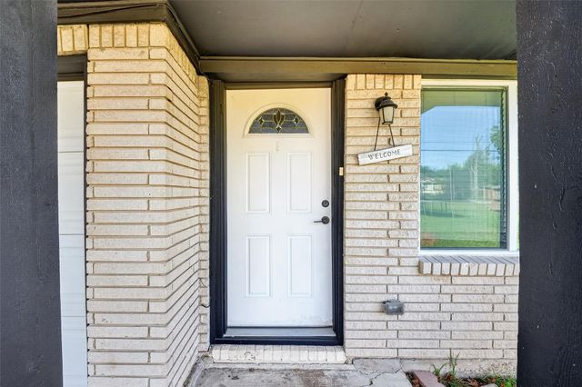 627 West Drive, Channelview, TX 77530