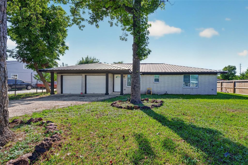 627 West Drive, Channelview, TX 77530