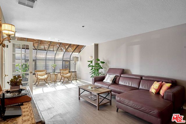 121 S Hope Street 510, Los Angeles, CA 90012