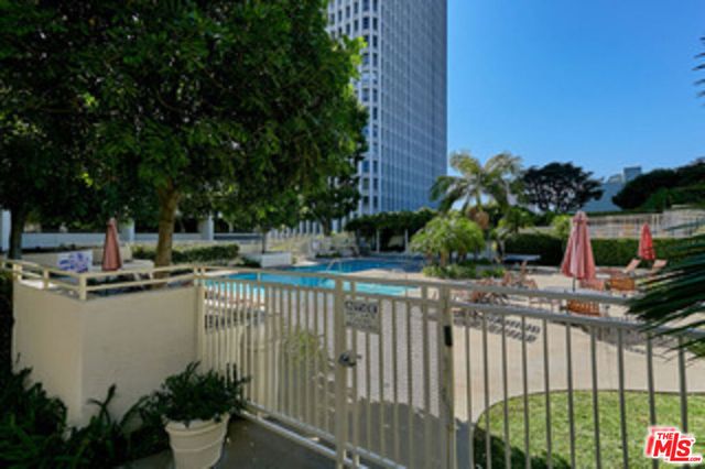 121 S Hope Street 510, Los Angeles, CA 90012