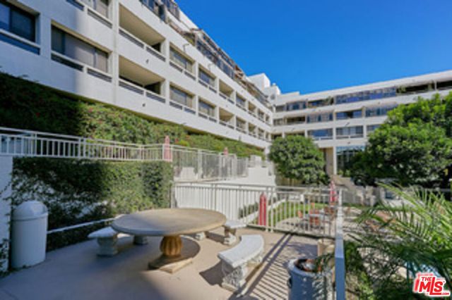 121 S Hope Street 510, Los Angeles, CA 90012