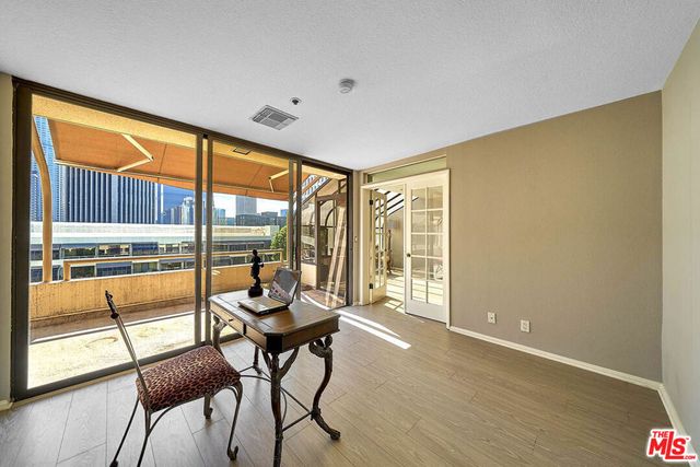 121 S Hope Street 510, Los Angeles, CA 90012