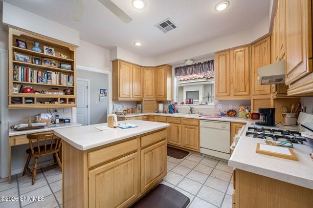727 Mesa Point Road, Las Cruces, NM 88011