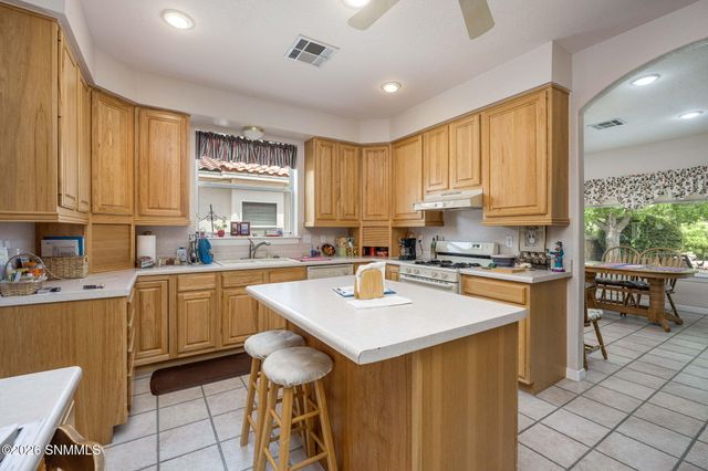 727 Mesa Point Road, Las Cruces, NM 88011