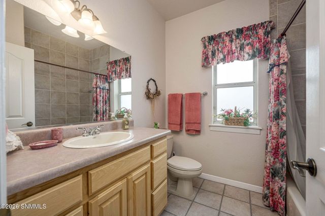 727 Mesa Point Road, Las Cruces, NM 88011