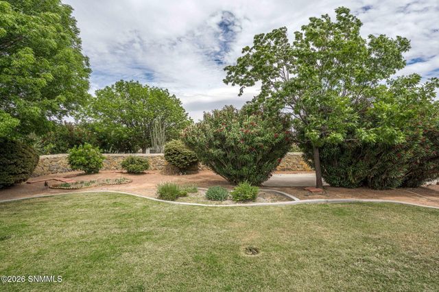 727 Mesa Point Road, Las Cruces, NM 88011