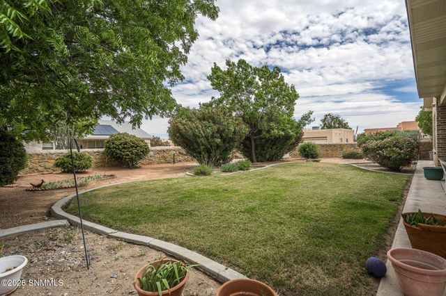 727 Mesa Point Road, Las Cruces, NM 88011
