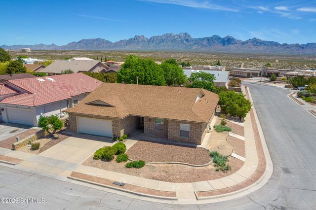 727 Mesa Point Road, Las Cruces, NM 88011