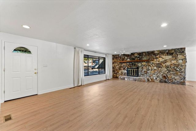 960 Deerwater Drive, Verdi, CA 96111