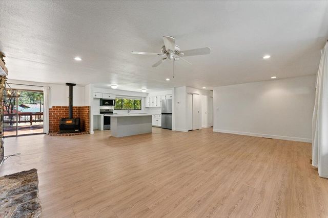 960 Deerwater Drive, Verdi, CA 96111