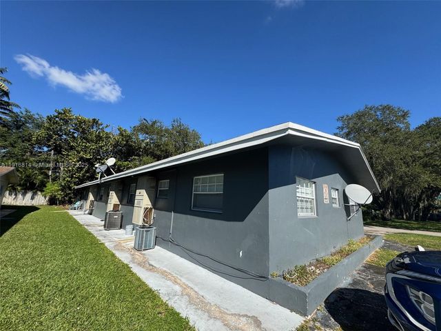 353 SW 19th Ave, Fort Lauderdale, FL 33312