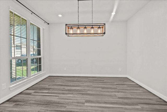 13814 Russell Court, Mont Belvieu, TX 77523