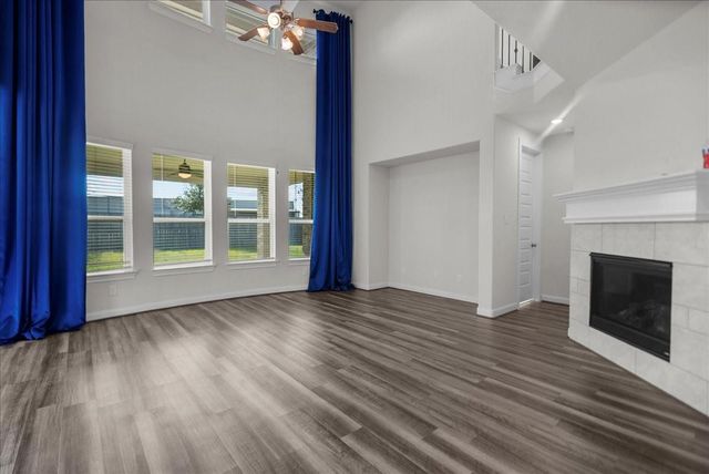 13814 Russell Court, Mont Belvieu, TX 77523