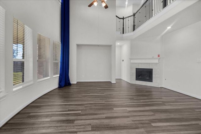 13814 Russell Court, Mont Belvieu, TX 77523