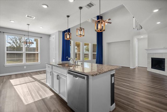 13814 Russell Court, Mont Belvieu, TX 77523